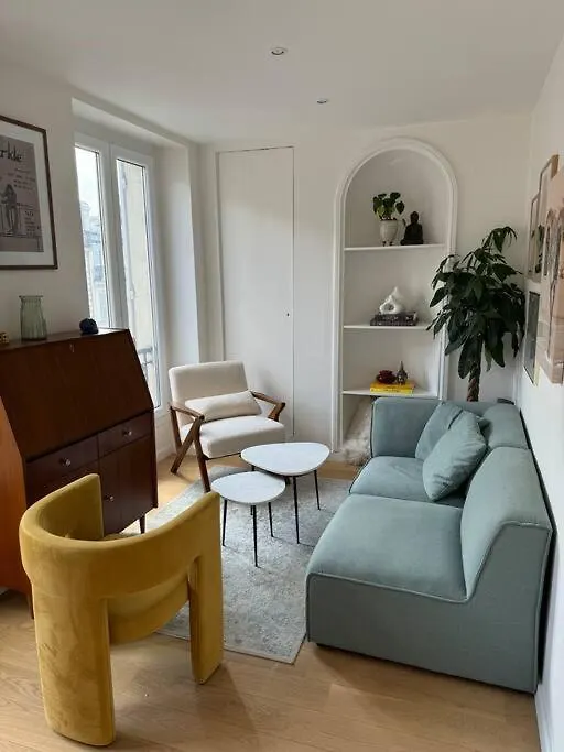 Beau 2 Pieces * Paris
